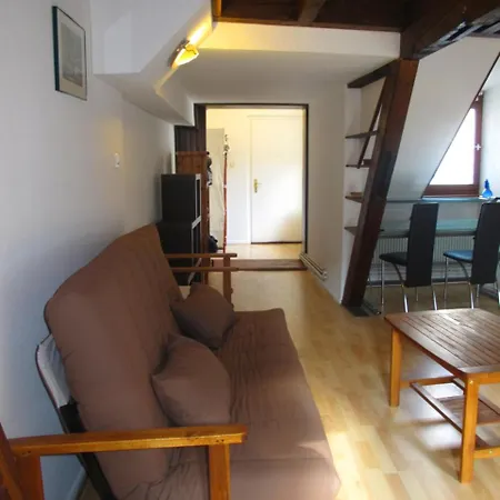 Apartment Charmant Hypercentre